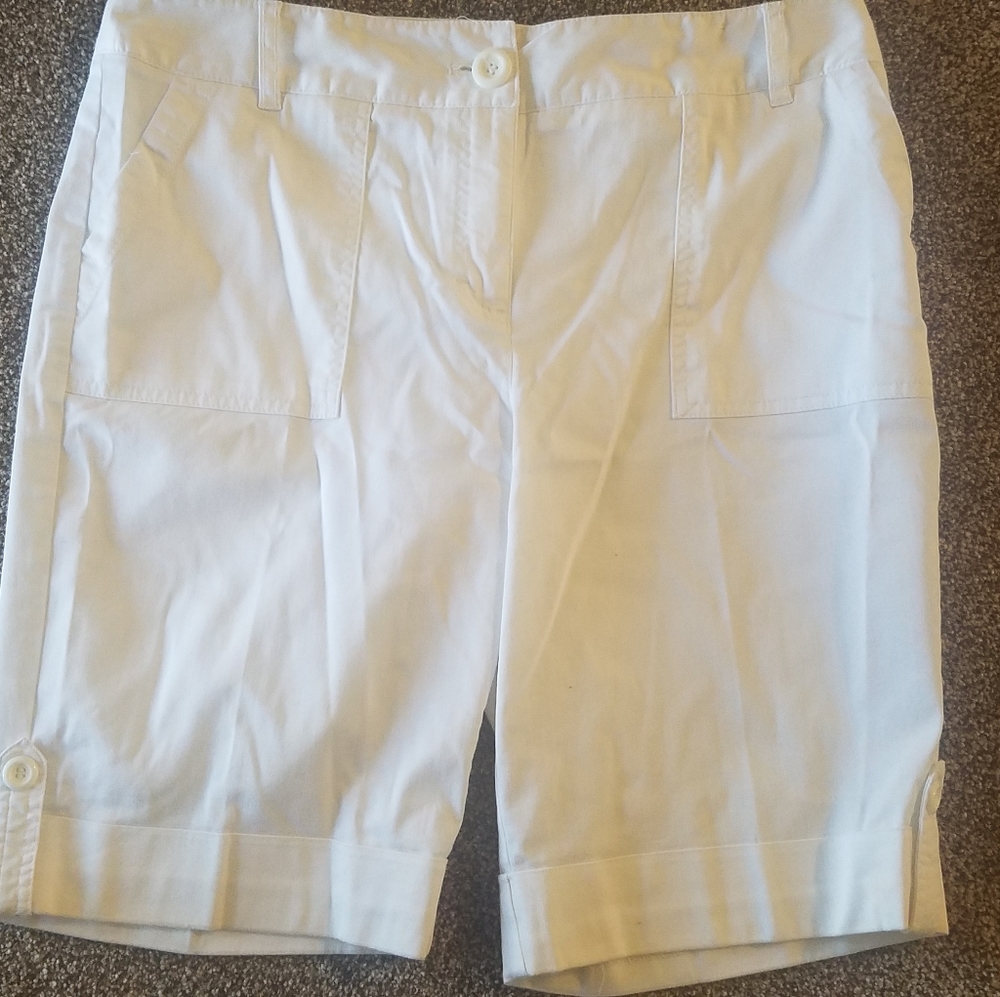 Like New Chicos Shorts